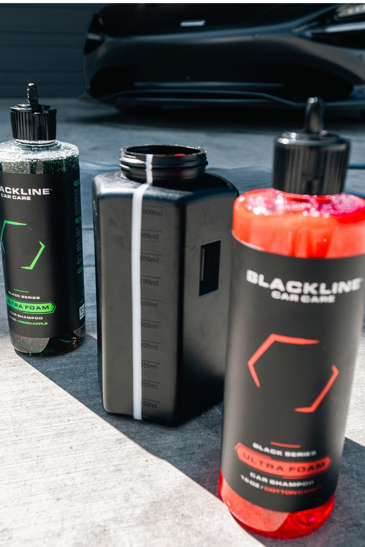 Foam coverage detail on a car body using the Blackline Foam Cannon Bundle.