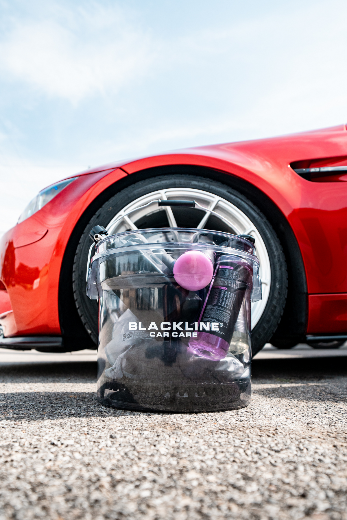 Blackline Detailing Bucket lifestyle photo, third composition.