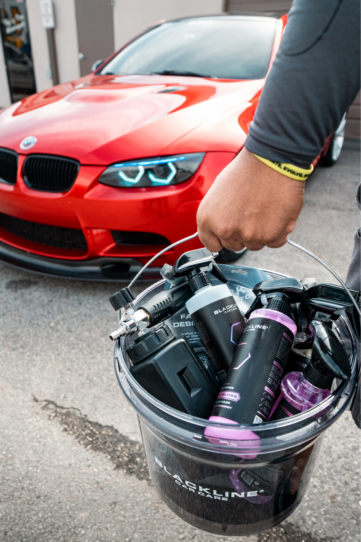 Top-down view of the Blackline Detailing Bucket storage.
